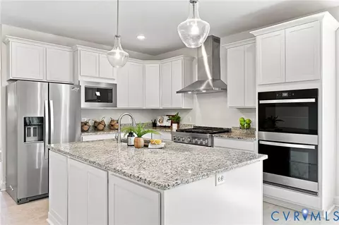 Kitchen - 199 Gibson St, Bumpass, VA 23024 photo 1 of 4