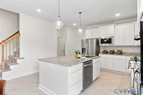 Kitchen - 199 Gibson St, Bumpass, VA 23024 photo 3 of 4