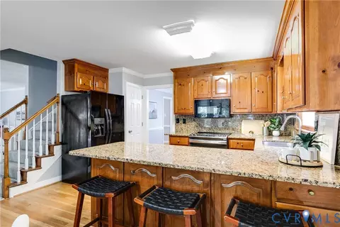Kitchen - 2420 Olde Queen Ter, Midlothian, VA 23113 photo 5 of 5