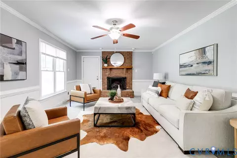 Living - 2420 Olde Queen Ter, Midlothian, VA 23113 photo 2 of 5