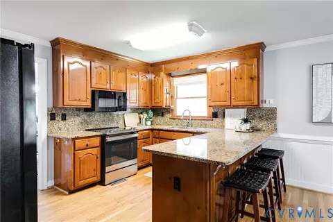 Kitchen - 2420 Olde Queen Ter, Midlothian, VA 23113 photo 1 of 5