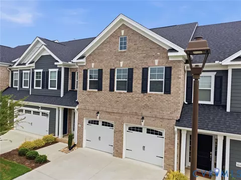 8147 Carriage Homes Dr, Glen Allen, VA 23294