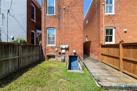 Exterior - 2409 Hanover Ave, Richmond, VA 23220 photo 7 of 7