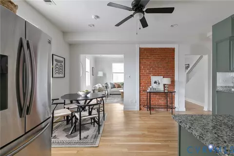 Entry Way - 3313 Cliff Ave, Richmond, VA 23222 photo 4 of 5