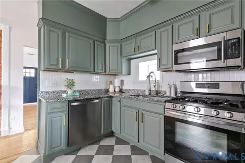 Kitchen - 3313 Cliff Ave, Richmond, VA 23222 photo 4 of 5