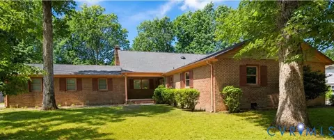 2832 Brierwood Rd, Petersburg, VA 23805