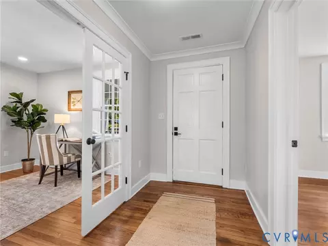Entry Way - 906 Maple Ave, Richmond, VA 23226 photo 2 of 6
