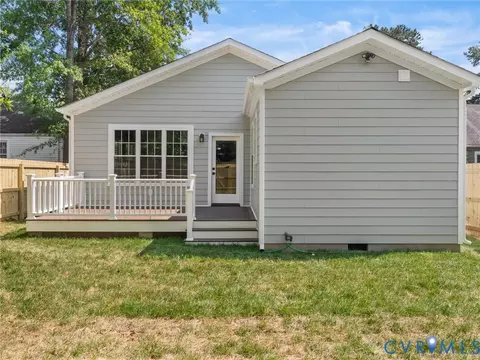 Exterior - 906 Maple Ave, Richmond, VA 23226 photo 6 of 8