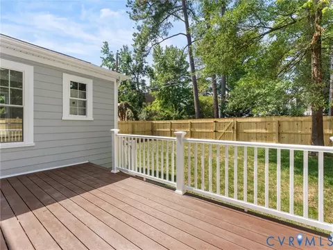 Exterior - 906 Maple Ave, Richmond, VA 23226 photo 5 of 8