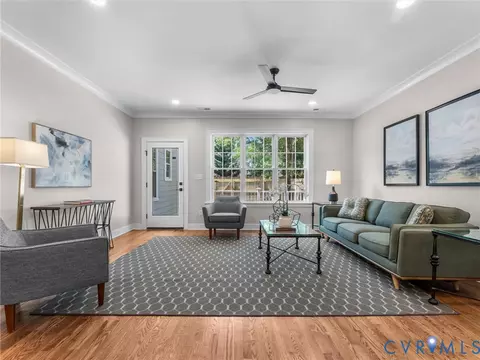 Living - 906 Maple Ave, Richmond, VA 23226 photo 2 of 5