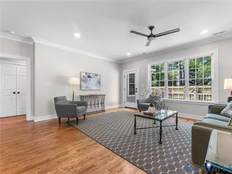Living - 906 Maple Ave, Richmond, VA 23226 photo 4 of 5
