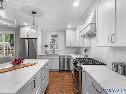 Kitchen - 906 Maple Ave, Richmond, VA 23226 photo 2 of 9