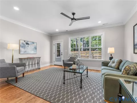 Living - 906 Maple Ave, Richmond, VA 23226 photo 3 of 5