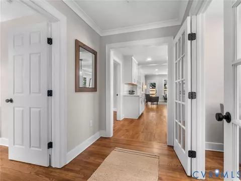 Entry Way - 906 Maple Ave, Richmond, VA 23226 photo 3 of 6