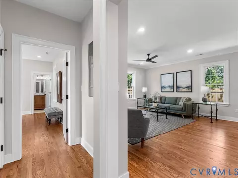 Entry Way - 906 Maple Ave, Richmond, VA 23226 photo 5 of 6