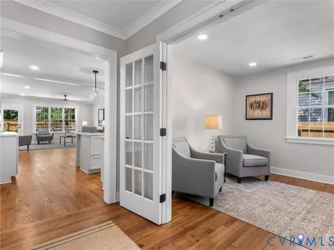 Entry Way - 906 Maple Ave, Richmond, VA 23226 photo 4 of 6
