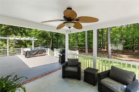 Exterior - 2911 Barrow Pl, Midlothian, VA 23113 photo 3 of 9