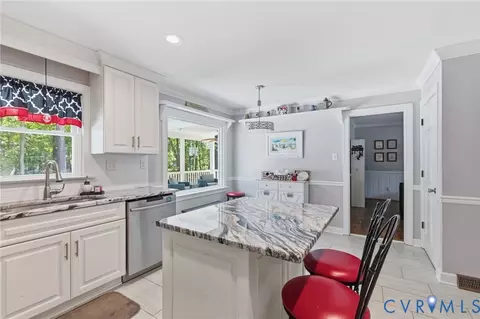 Kitchen - 2911 Barrow Pl, Midlothian, VA 23113 photo 2 of 2