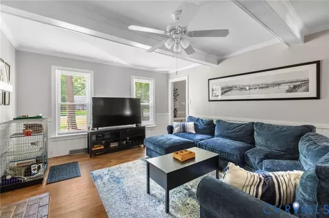 Living - 2911 Barrow Pl, Midlothian, VA 23113 photo 1 of 2