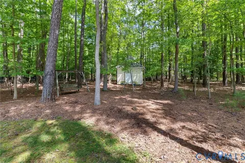 Exterior - 2911 Barrow Pl, Midlothian, VA 23113 photo 8 of 9