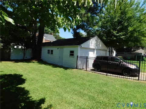 Exterior - 214 Sinclair St, Norfolk, VA 23505 photo 8 of 9