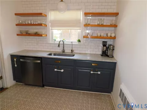 Kitchen - 214 Sinclair St, Norfolk, VA 23505 photo 3 of 3