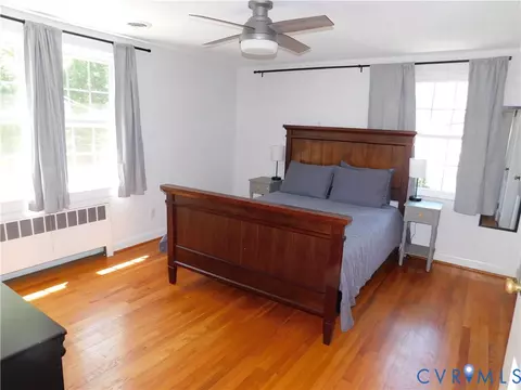 Bedroom - 214 Sinclair St, Norfolk, VA 23505 photo 6 of 10