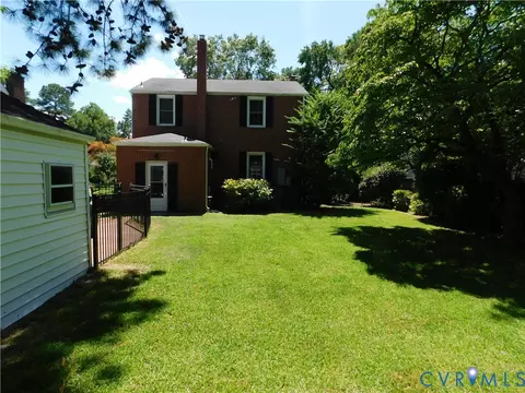 Exterior - 214 Sinclair St, Norfolk, VA 23505 photo 7 of 9