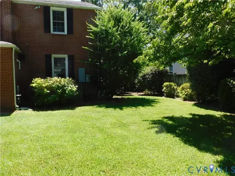 Exterior - 214 Sinclair St, Norfolk, VA 23505 photo 3 of 9