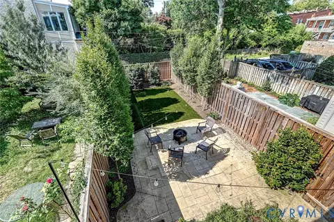 Exterior - 2407 Stuart Ave, Richmond, VA 23220 photo 7 of 7