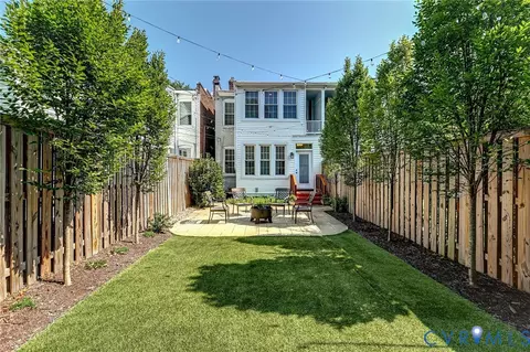 Exterior - 2407 Stuart Ave, Richmond, VA 23220 photo 6 of 7