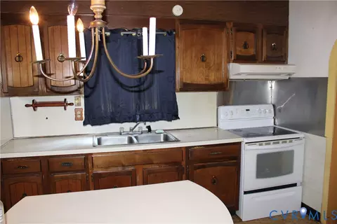 6221 Sturgeon Point Rd, Providence Forge, VA 23140 photo 5