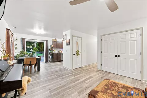 Entry Way - 190 Eagle View Ln, Bumpass, VA 23024 photo 2 of 3