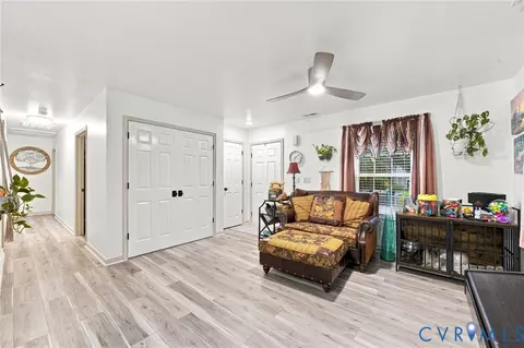 Entry Way - 190 Eagle View Ln, Bumpass, VA 23024 photo 1 of 3