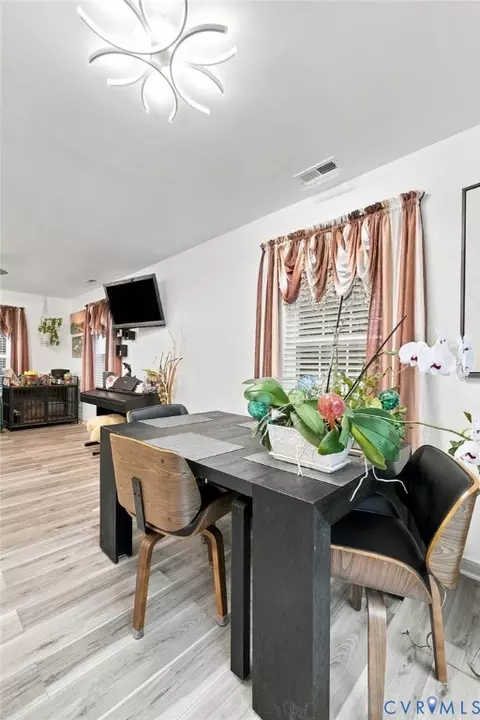 Dining - 190 Eagle View Ln, Bumpass, VA 23024 photo 4 of 4