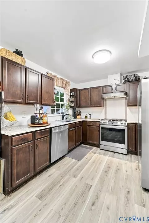 Kitchen - 190 Eagle View Ln, Bumpass, VA 23024 photo 4 of 6
