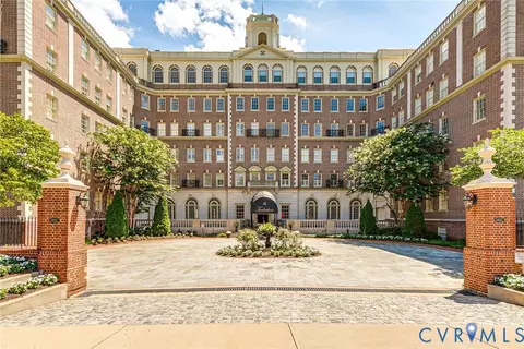 5621 Cary Street Rd #U212, Richmond, VA 23226