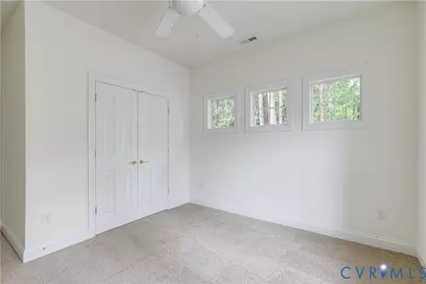 Bedroom - 425 Dunlin Ct, Midlothian, VA 23114 photo 2 of 5