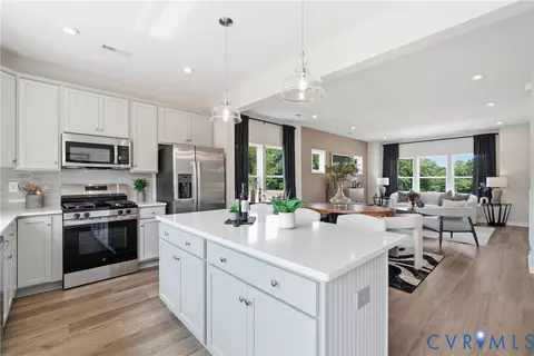9809 Brookskirt Run, Glen Allen, VA 23059