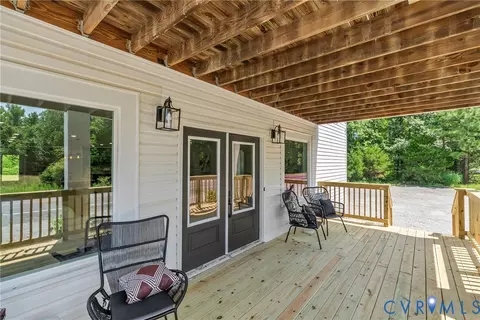 18344 Mountain Rd, Montpelier, VA 23192