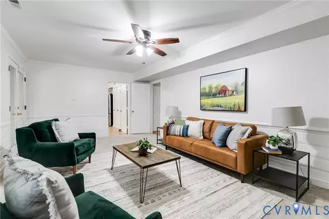 Living - 5808 Oak Knoll Rd, Midlothian, VA 23112 photo 2 of 2