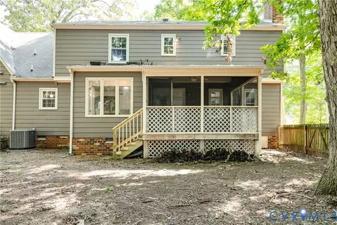 Exterior - 5808 Oak Knoll Rd, Midlothian, VA 23112 photo 6 of 7