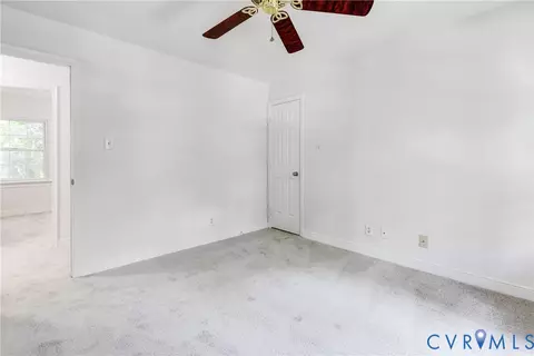Bedroom - 5808 Oak Knoll Rd, Midlothian, VA 23112 photo 5 of 6