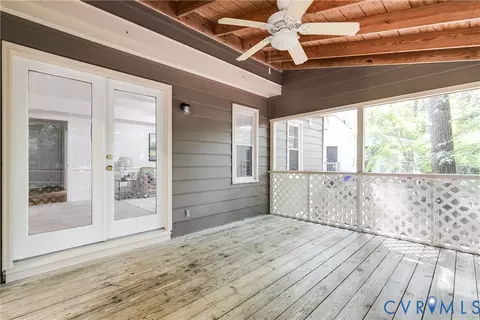 Exterior - 5808 Oak Knoll Rd, Midlothian, VA 23112 photo 4 of 7
