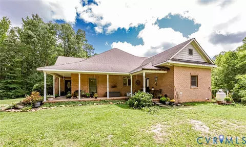 14454 King Rd, Doswell, VA 23047