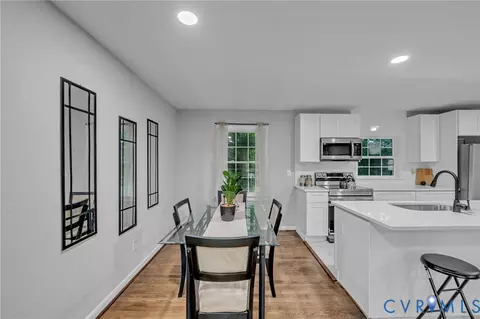 Dining - 21 Stonewall Ter, Hampton, VA 23666 photo 1 of 1