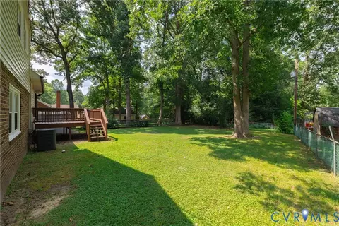 Exterior - 4810 Darlene St, Richmond, VA 23237 photo 4 of 9