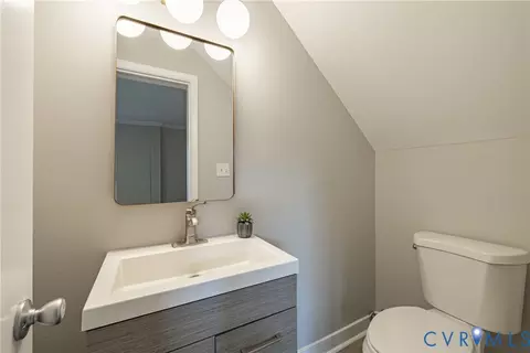 Bath - 4810 Darlene St, Richmond, VA 23237 photo 1 of 3