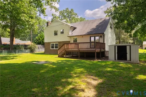 Exterior - 4810 Darlene St, Richmond, VA 23237 photo 5 of 9