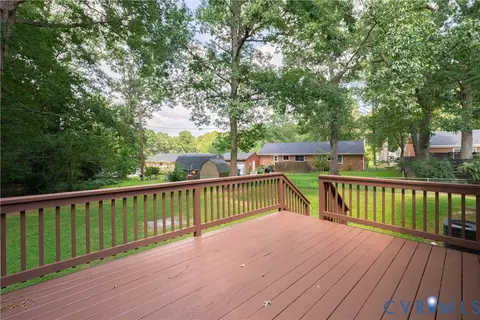 Exterior - 4810 Darlene St, Richmond, VA 23237 photo 7 of 9